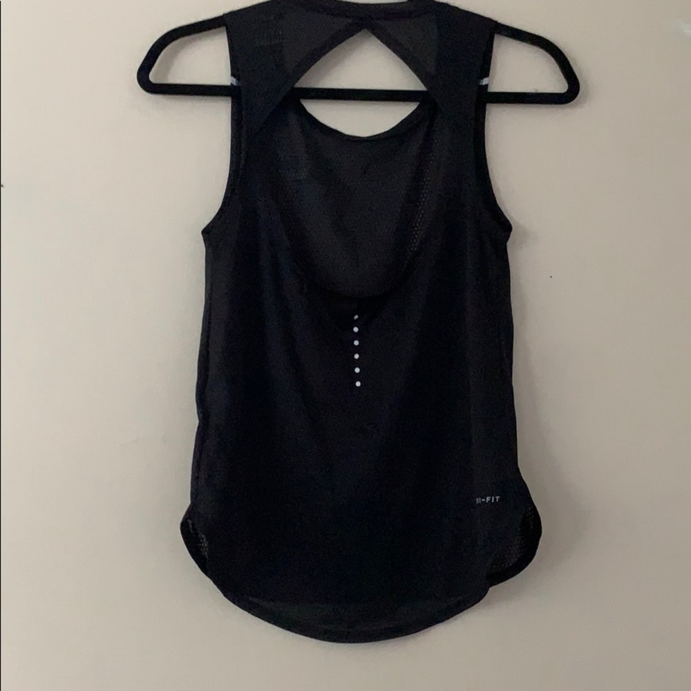Nike Mesh Keyhole Back Tank - Picture 2 of 3